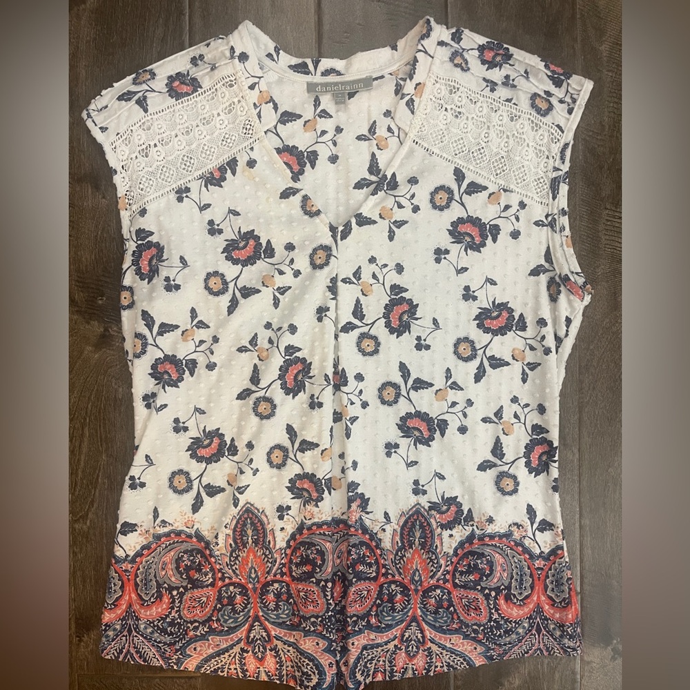 Stitch Fix Daniel Rainn Floral Lace Trim Top